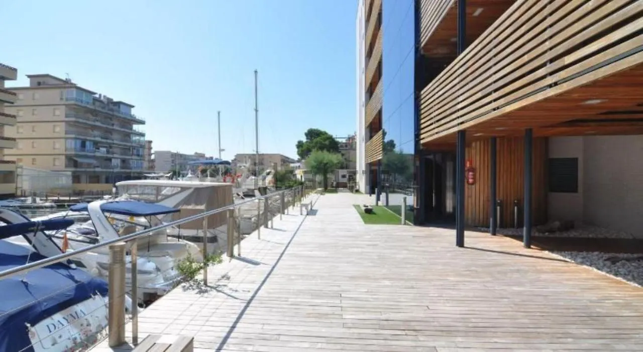 Moderno y confortable apartamento Port Trebol Rosas España